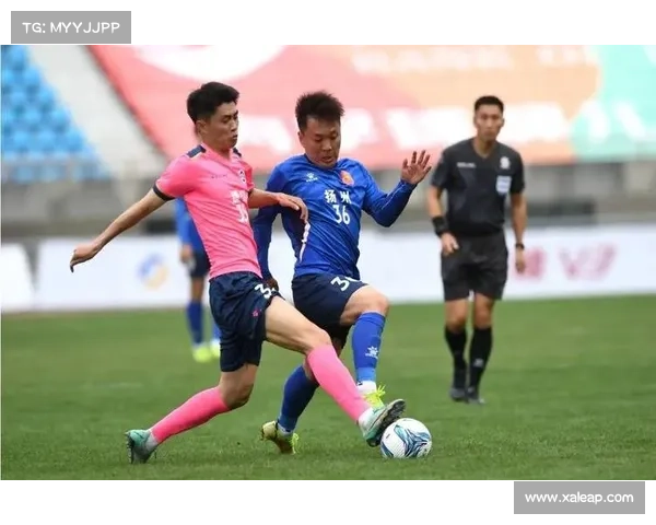 盐城主场 2-0 力克镇江!31833 名球迷见证苏超榜首之争 盐城主场 2-0 力克镇江!31833 名球迷见证苏超榜首之争